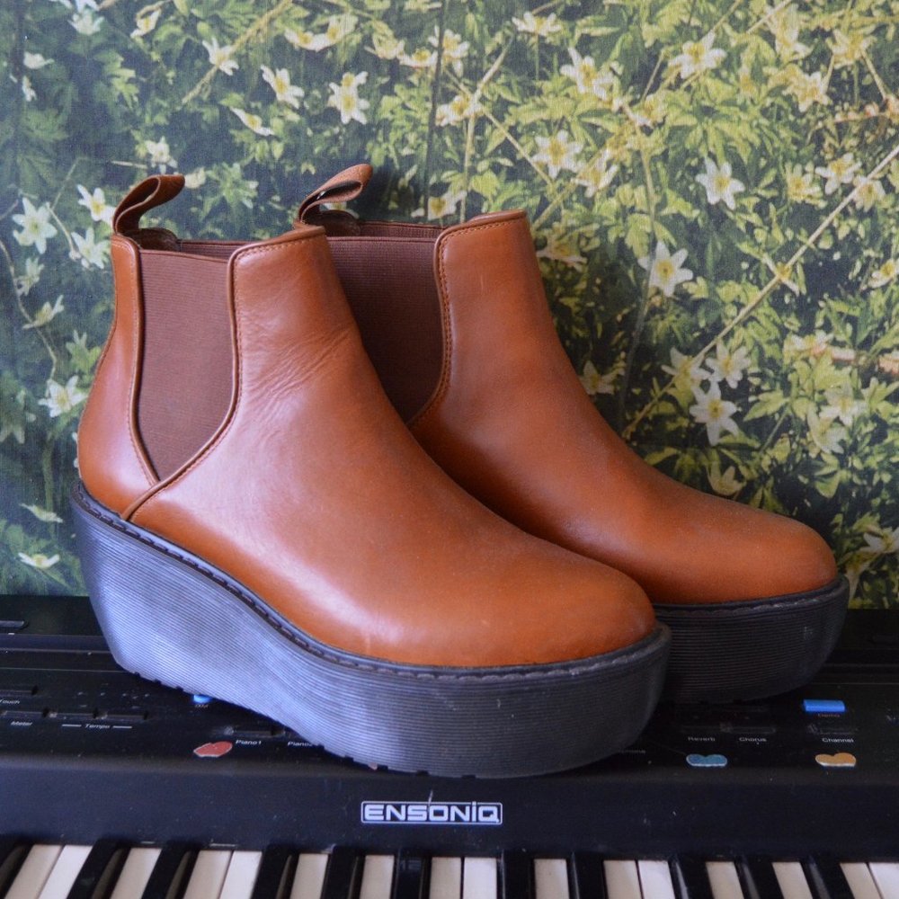 Extremely Rare Dr. Martens Aerial Platform
